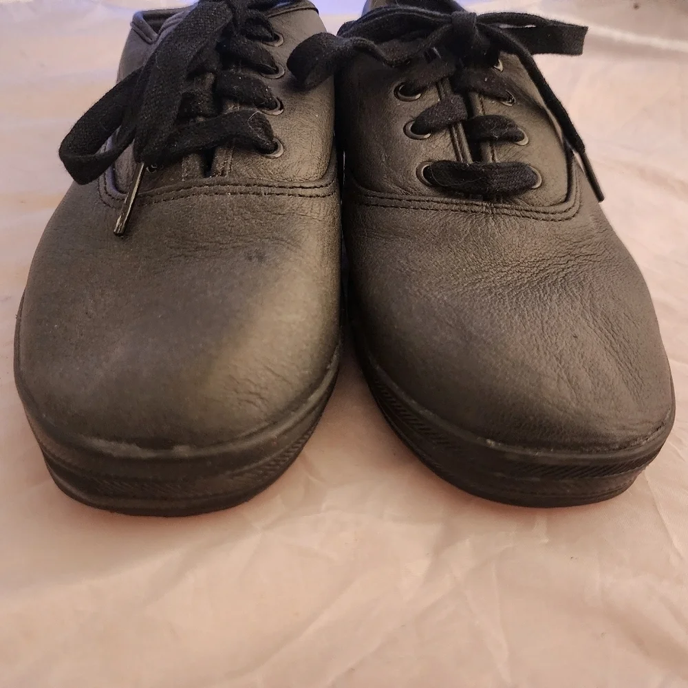 Keds Original Black Faux? Leather Tennis Shoes Women's Size 8 Black Laces EUC - Picture 5 of 9